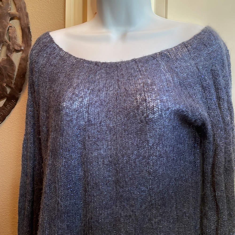 Express Sweater - Picture 2 of 12